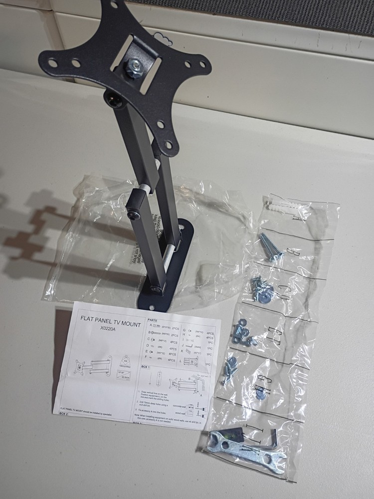 Flat Screen TV Wall Mount Bracket