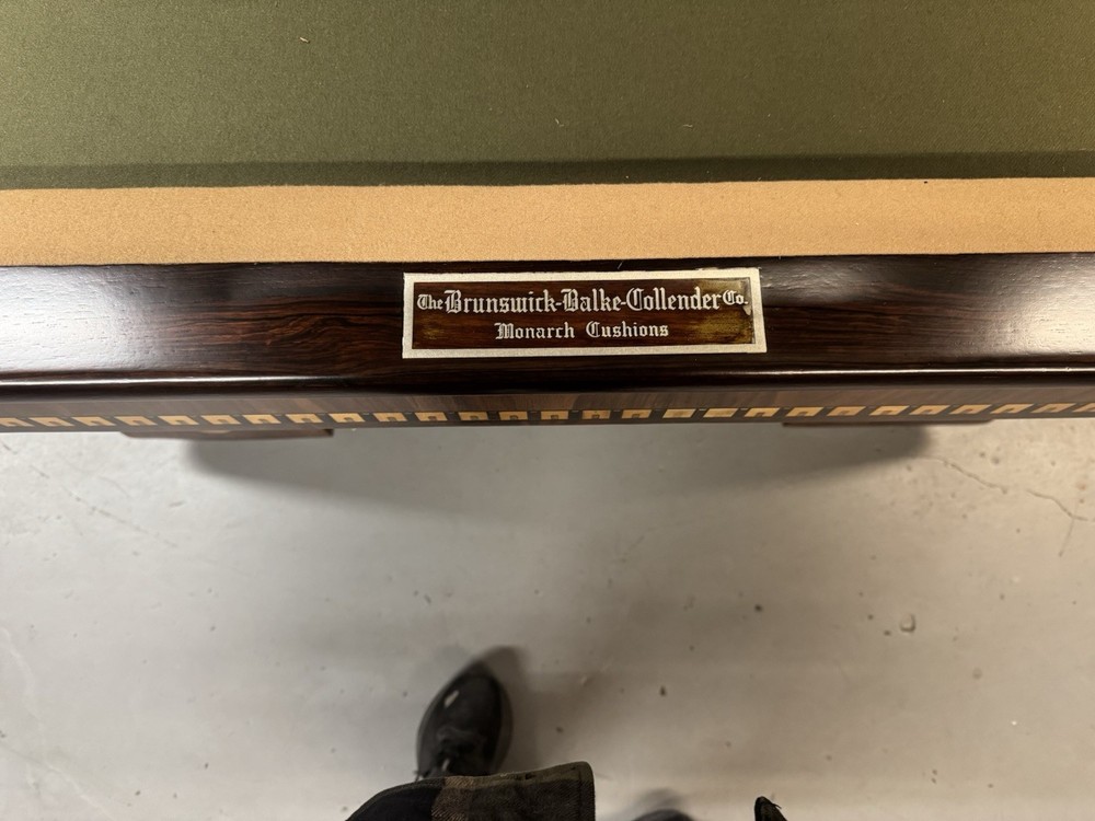 Brunswick 9foot Pool Table Medalist