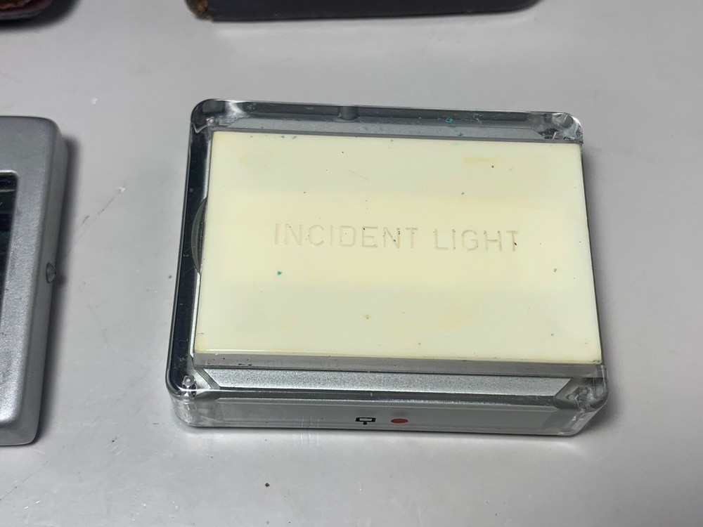 Leica Light Meter MC INCIDENT LIGHT BOOSTER CELL - Untested