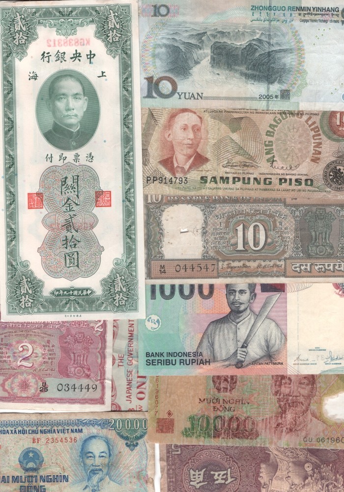Asia. 100 Banknotes.