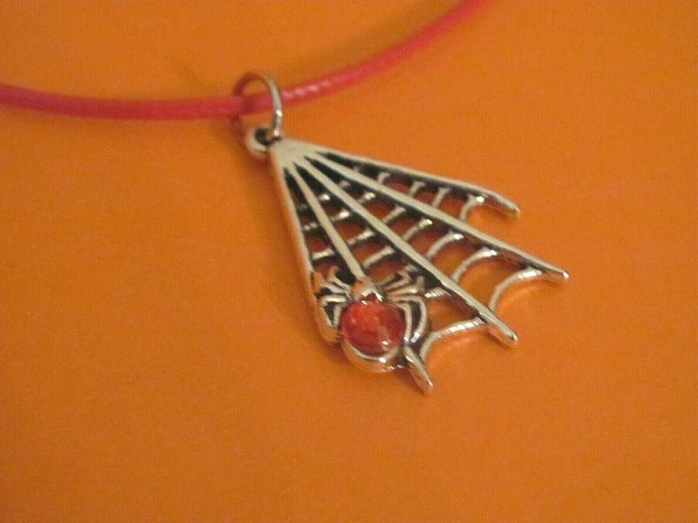 NEW HAND ASSEMBLED SILVERTONE TRIANGLE WEB W/ SPIDER & RED RHINESTONE SET