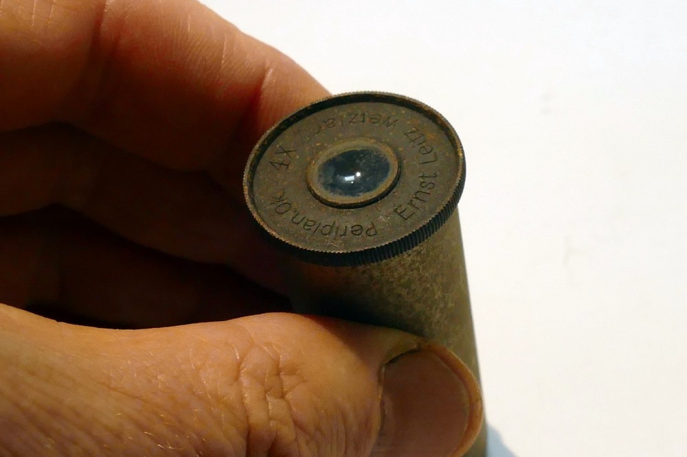 ERNST LEITZ WETZLAR PERIPLAN OK. 4x MICROSCOPE EYEPIECE 1"