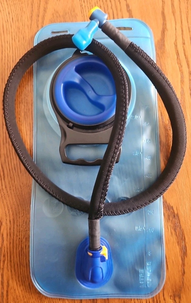 Hydration Bladder - Water Reservoir Hydration (Blue, 2 Liter)