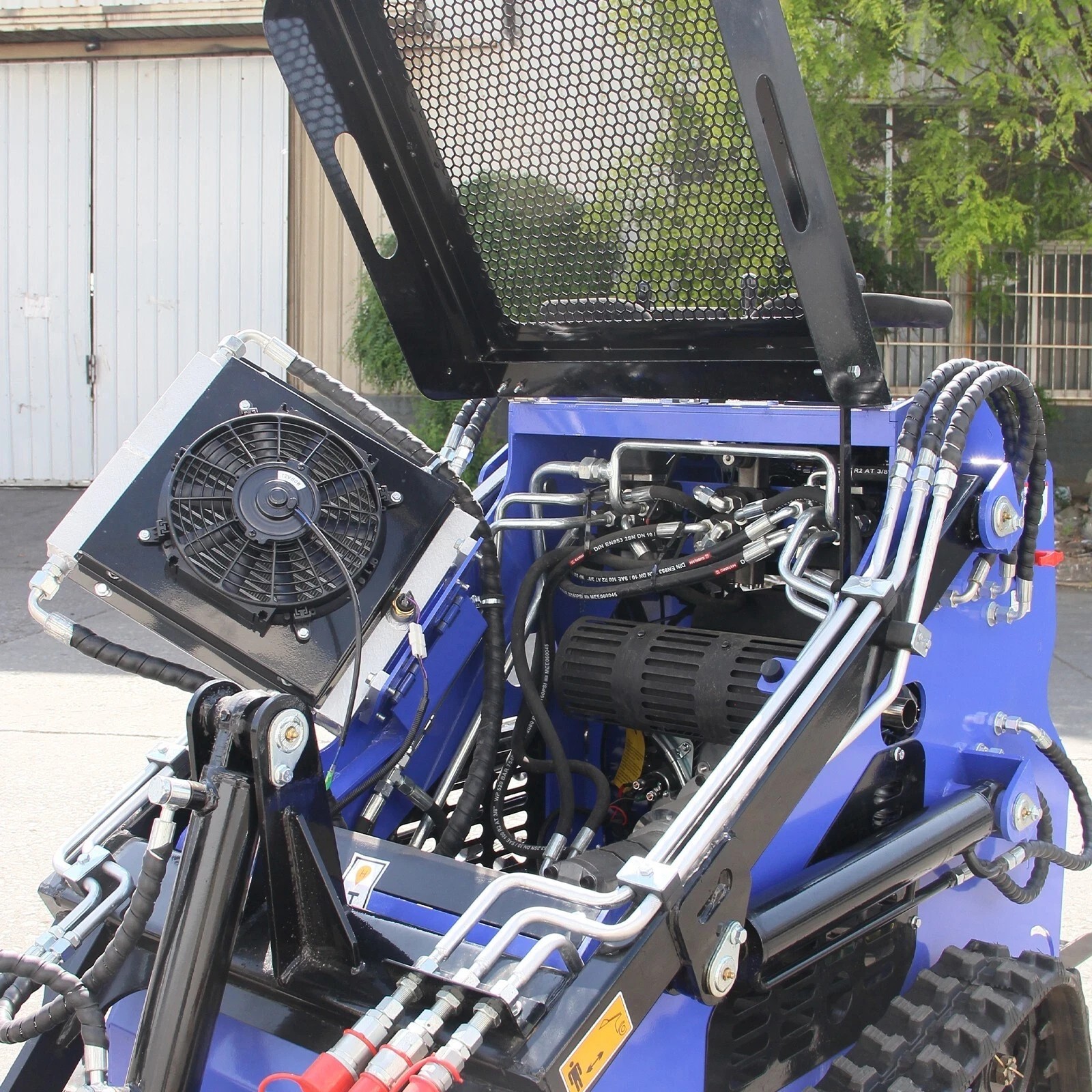 Mini Skid Steer Loader 23HP Tracked Loader 2 cylinder with 2attachment Free Ship