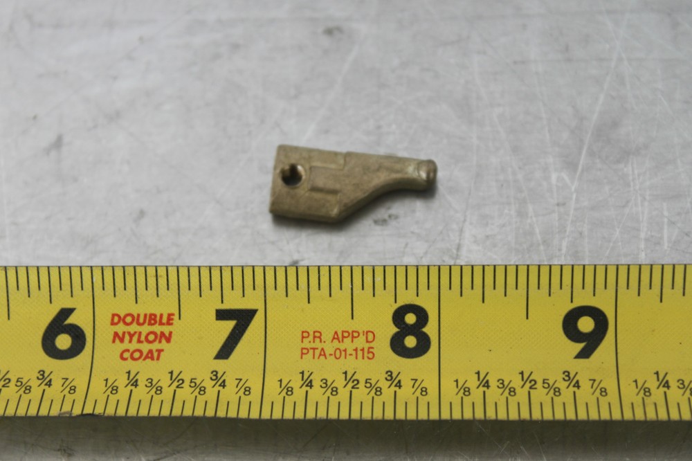 KRONES BOTTLING MACHINE 1-015-76-063-0 FINGER INSERT OFFSET 3.6 NEW