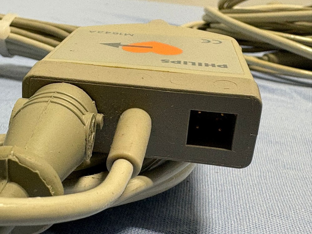 *LOT OF 4* Philips M1643A Cable