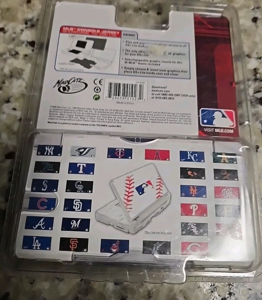 MadCatz MLB Console Jersey Showcase for DS Lite