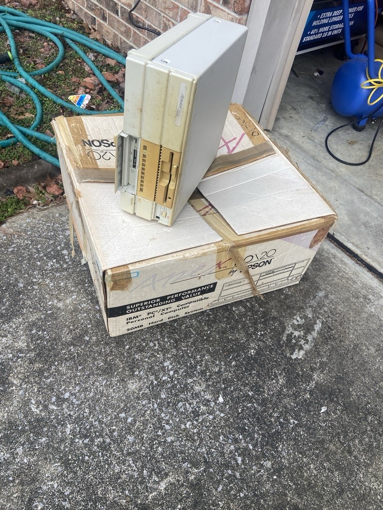 Epson Equity I + Q301A Desktop Computer 640KB Ram - Untested