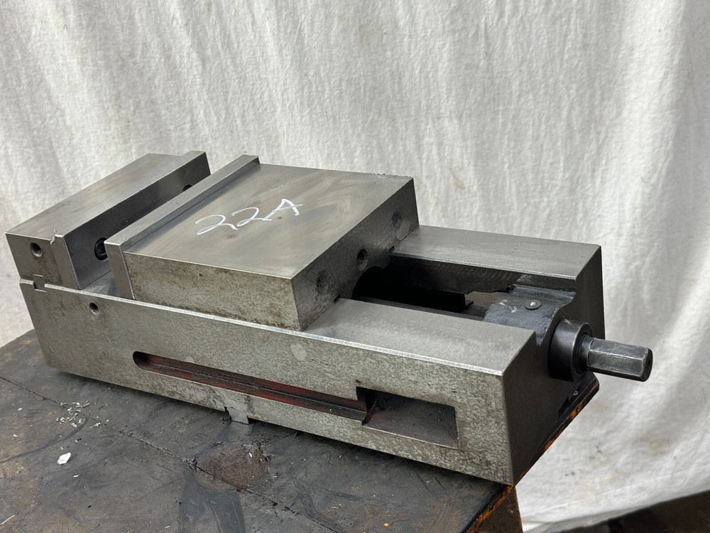 Chick 6" ANGLOCK Precision Machinist Machine Milling Vise 22A