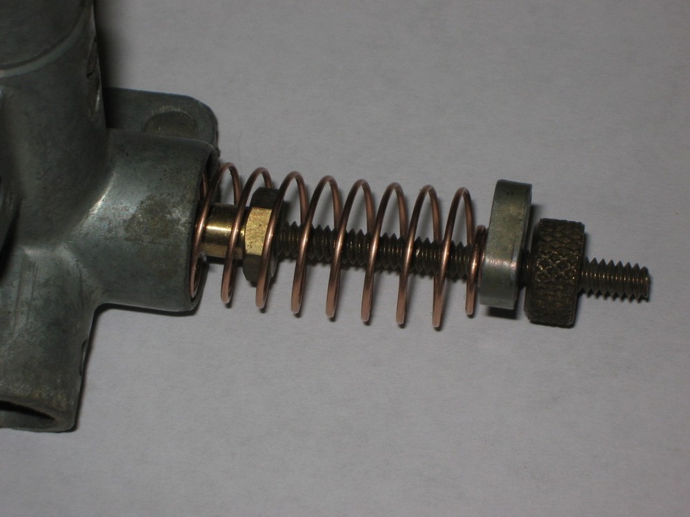 Antique Briggs & Stratton Engine Governor Throttle Spring 67466 Model Y