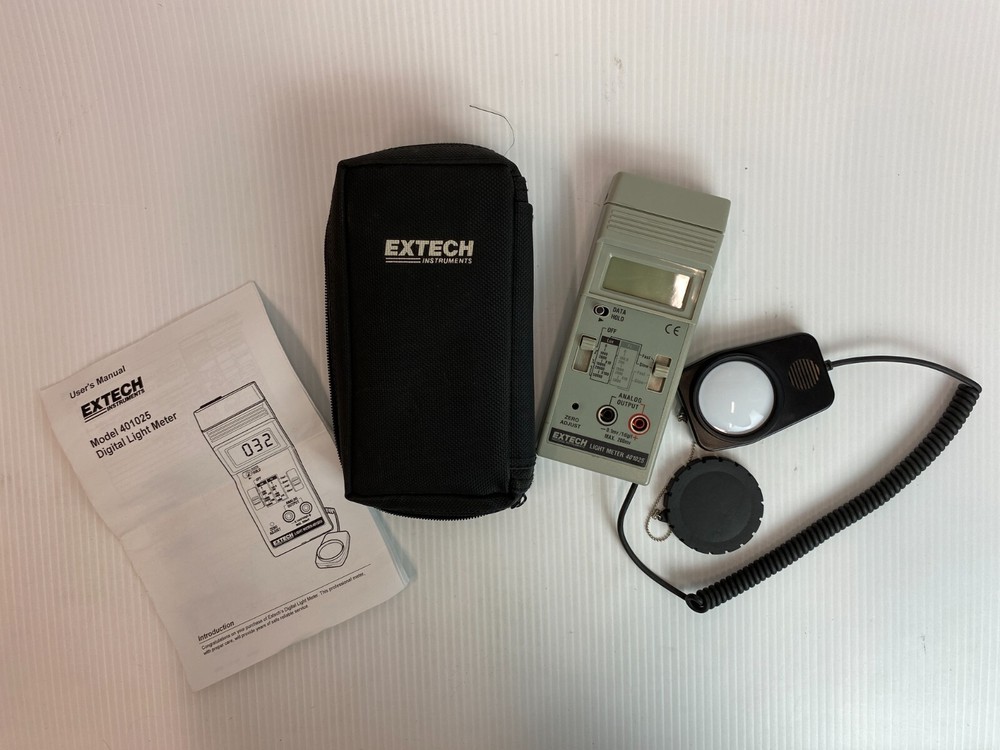 Extech Instruments Digital Light Meter 401025