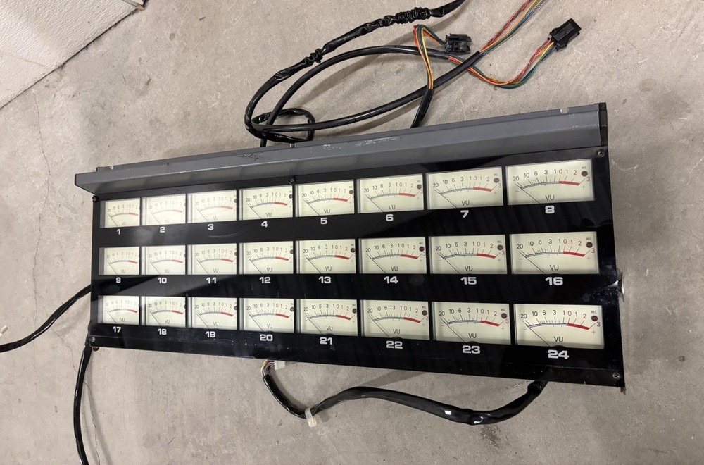 Otari MTR-90 VU Panel