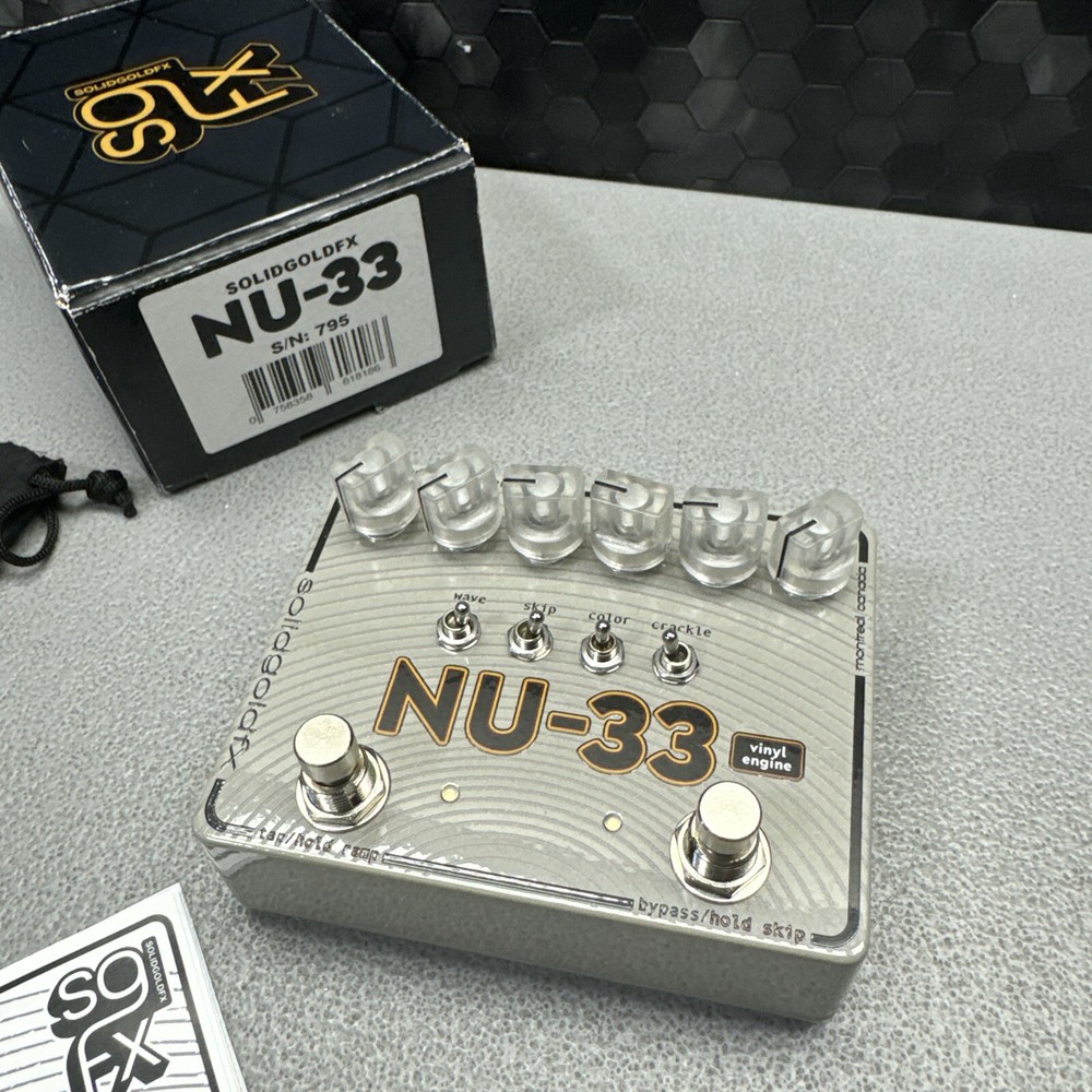 SolidGoldFX NU-33 Modulator Guitar Effects Pedal