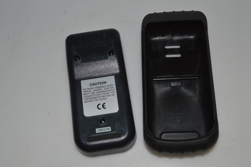 VWR AT HANDHELD THERMOMETER (UTK41)