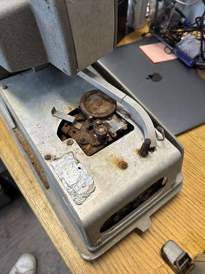 DuKane Micromatic Model 14A390E Classroom Projector/Turntable