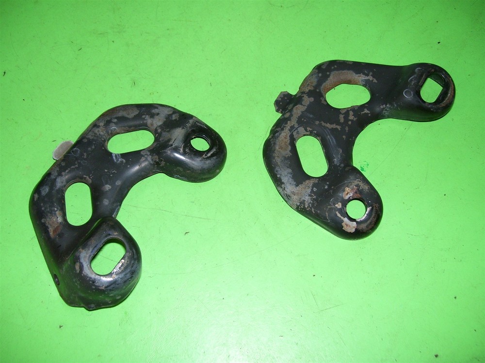 2002 Ford Focus SVT Front Tow Hooks OEM 2.0L DOHC Brackets Pulling