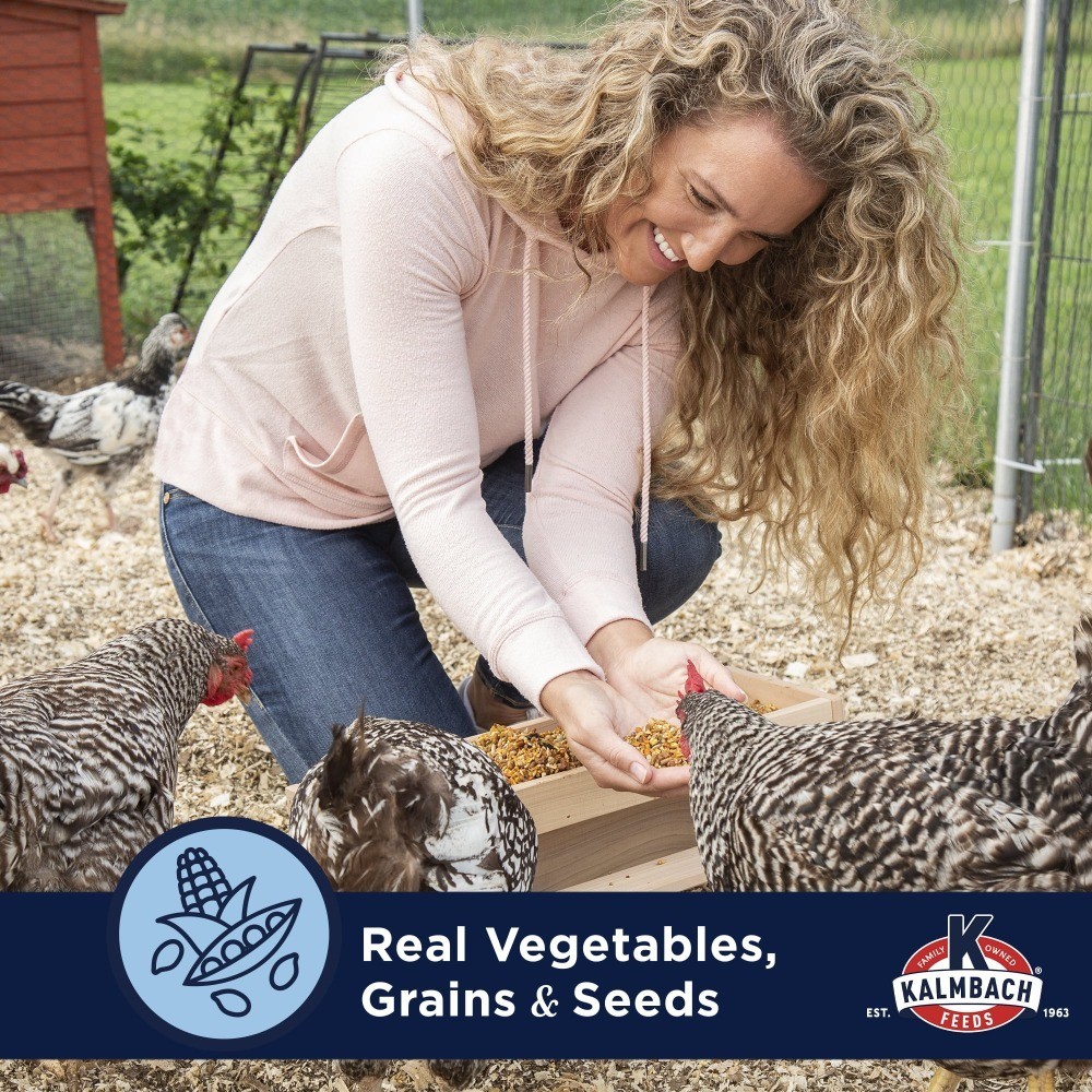 Extraordinary Whole Grain Layer Feed for Chickens 30 lb