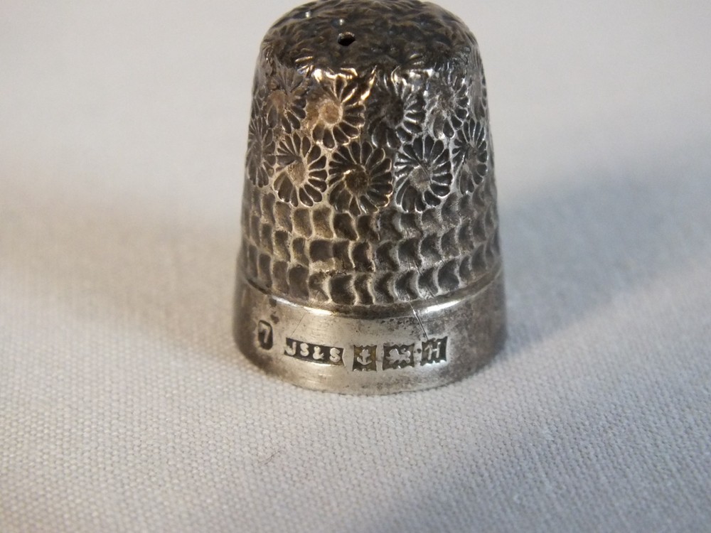 Sterling Silver Birmingham 1957 Sewing Thimble Size 7