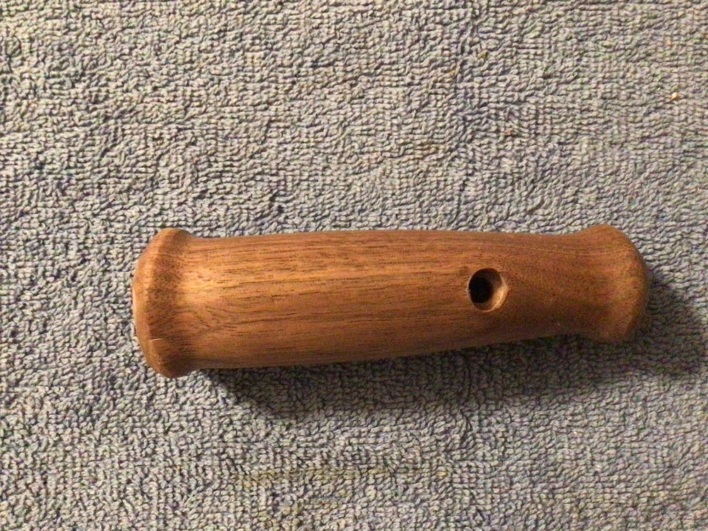 Colt Lightning .22 Deluxe Forend Walnut Repro