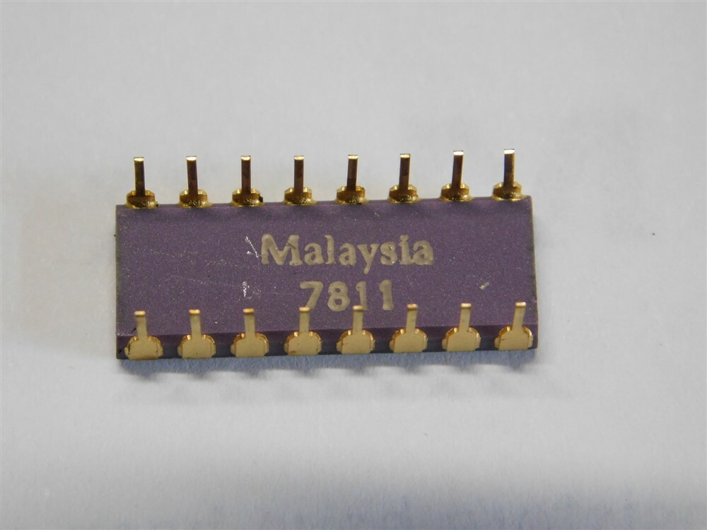 Intel C2109-3 8192-bit Dynamic Random Access Memory IC DATE Code 7924 NMOS