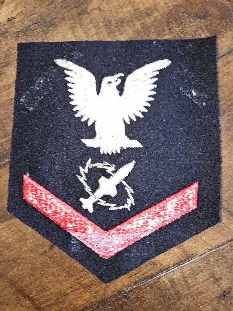 1960s USN Navy 3rd Class Missile Technician Mate Rate Chevron Patch L@@K!!!.