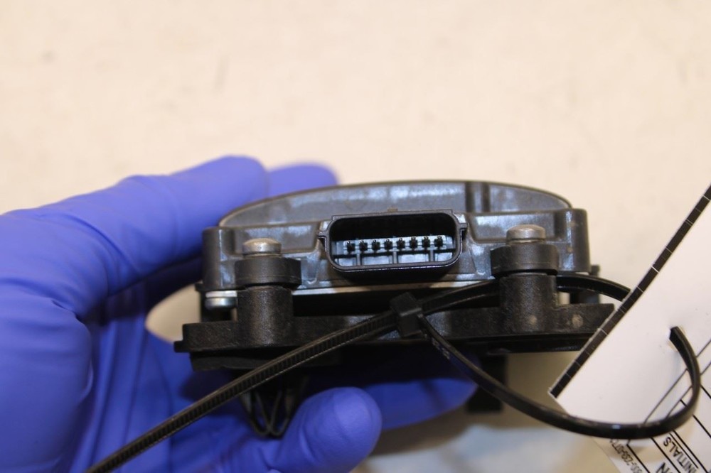 2020-2022 Ford Escape SEL Rear Left Blind Spot Detection Radar Sensor Module