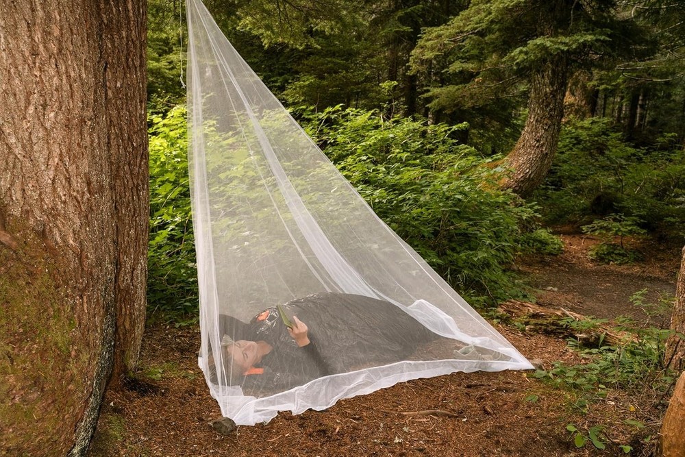 Hiker's Rectangular Mosquito Net - Lightweight Insect Protection for Camping