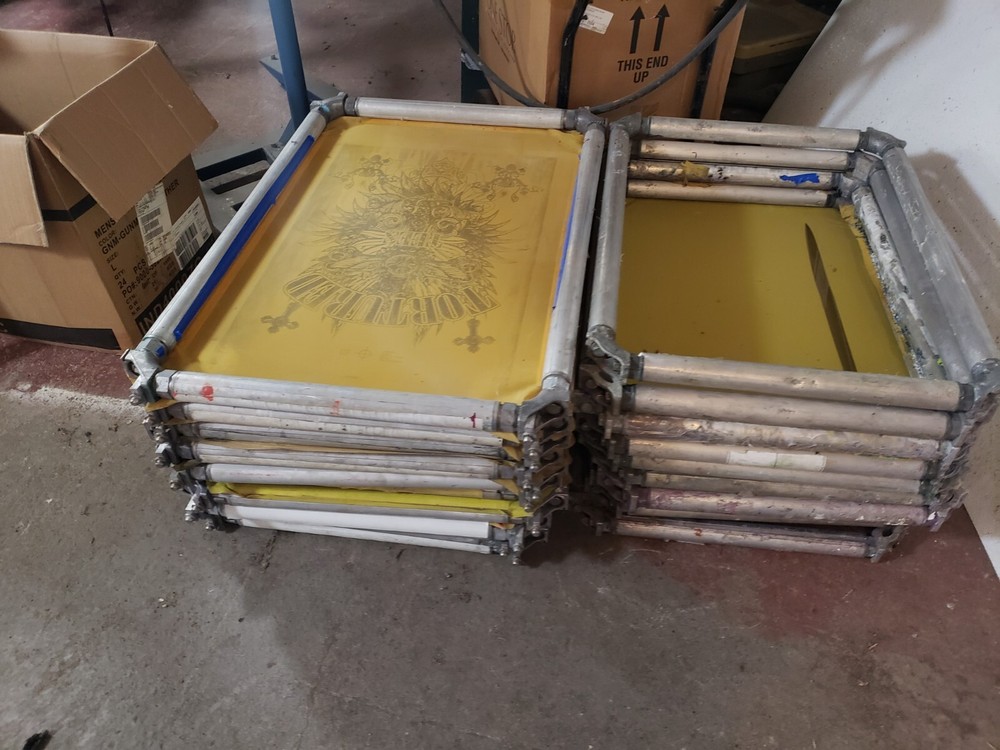 Retentionable  screen printing frames