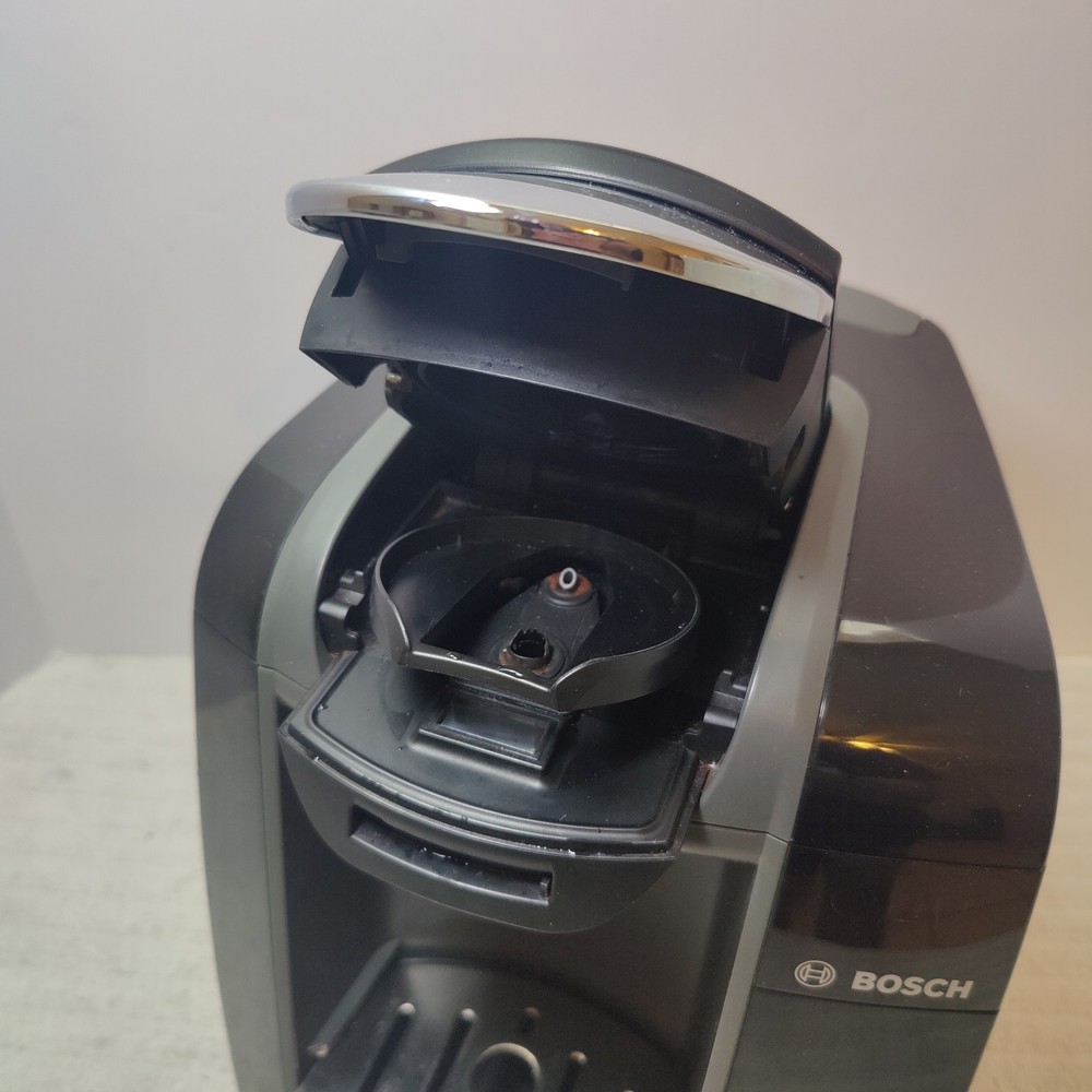 Bosch Tassimo TAS4702UC Single Serve Coffee Maker Black