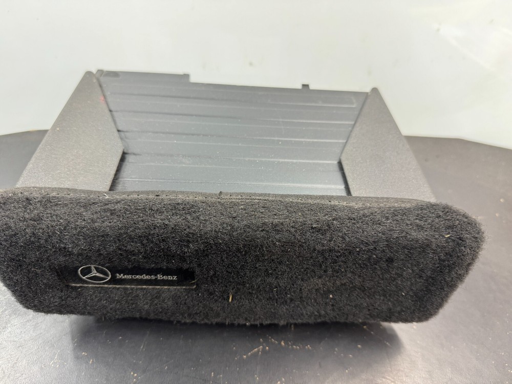 MERCEDES BENZ ORIGINAL CD CHANGER