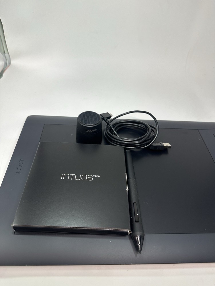 Intuos Pro Pen Tablet Medium