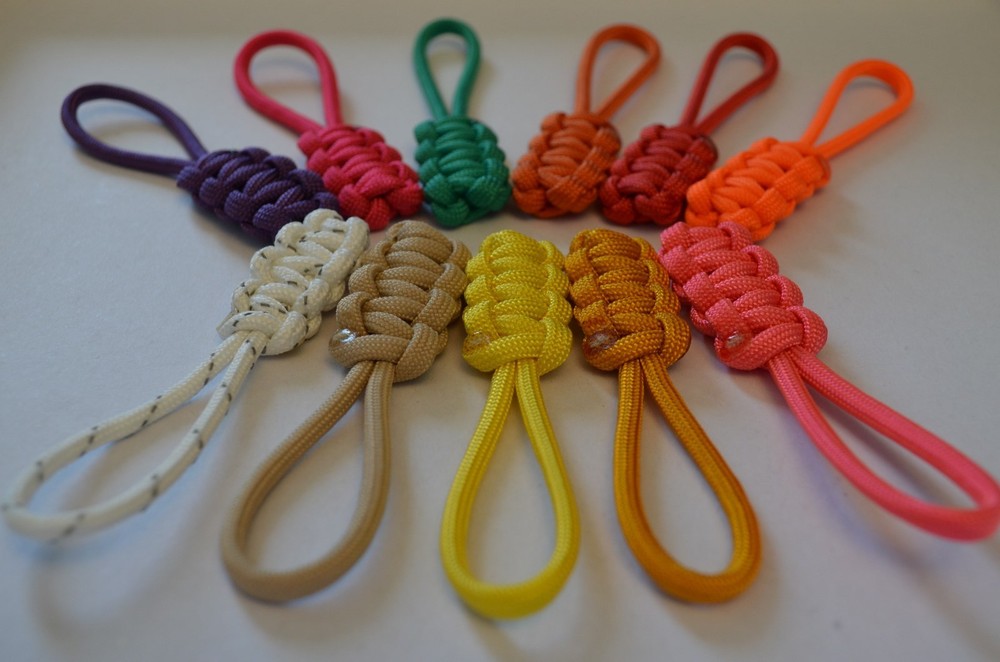 zipper pulls 550 paracord - solid colors - handmade SC1