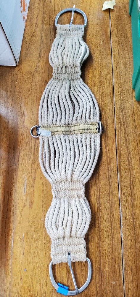 Pre-owned White Cotton Girth 32inch