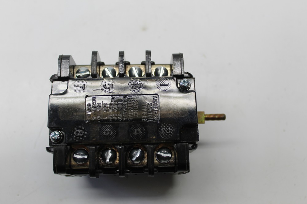 ABB 700034-K01 AUXILIARY SWITCH NSNP