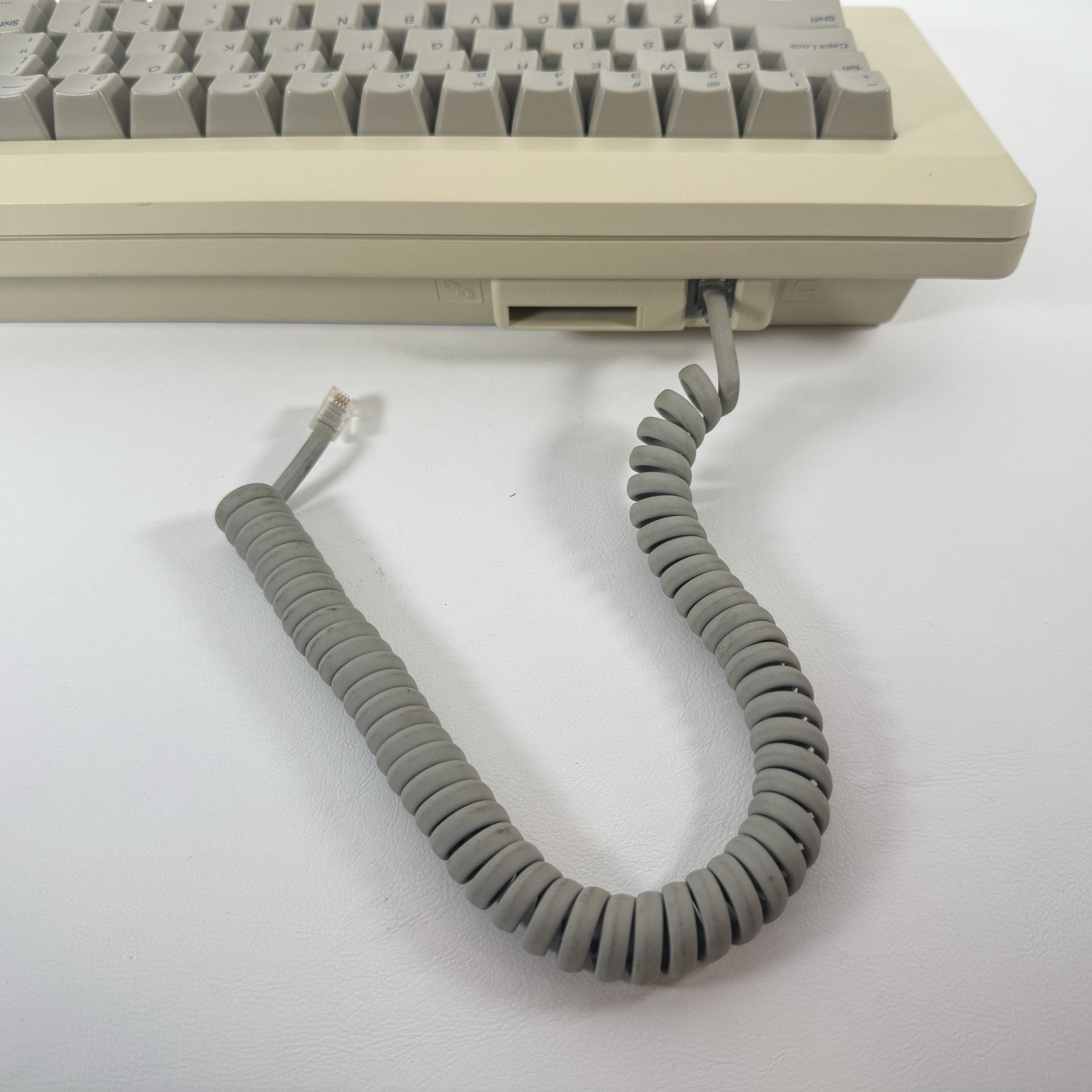 Apple Keyboard and Cable for Macintosh 128k 512k Mac Plus RARE Vintage M0110