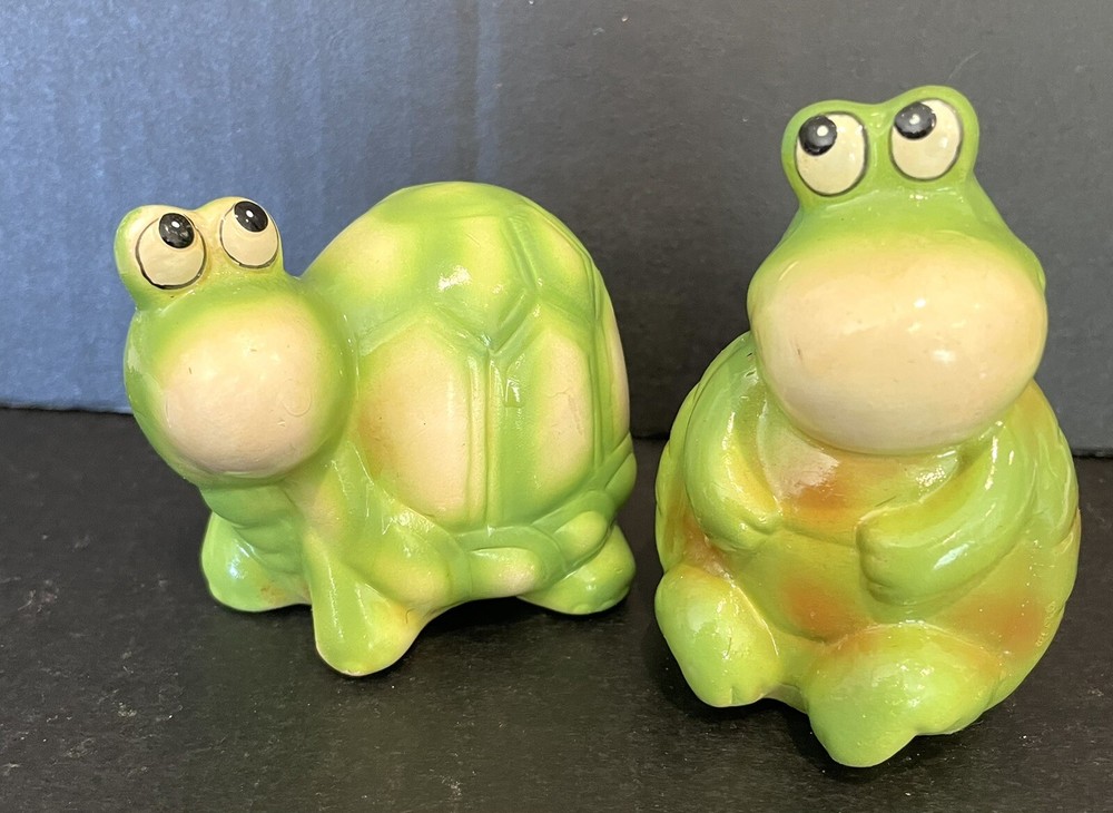 ceramic anthropomorphic kitschy turtle Figurines 3” Vintage