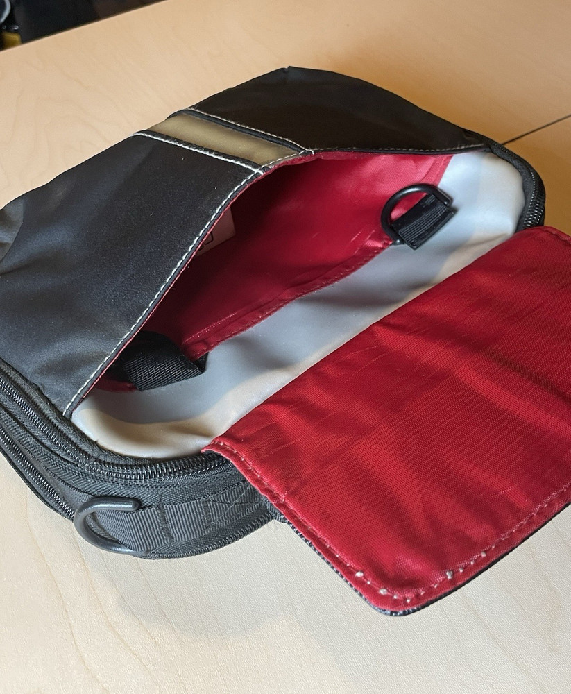 Case Logic 8" Portable DVD Player Case w/ Shoulder Strap - Black