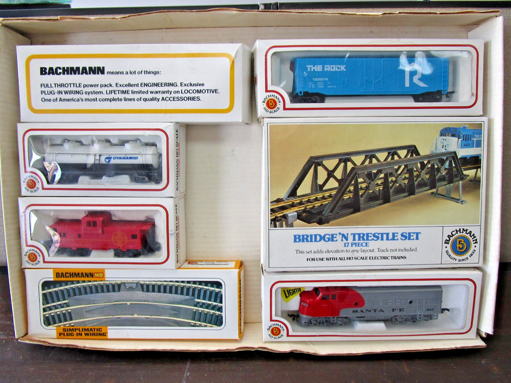 BACHMANN HO SCALE SANTE FE 307 TRAIN SET KIT