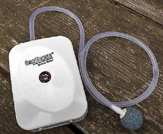 Tec Tackle Deluxe Aerator 2 speed Function Live bait pump