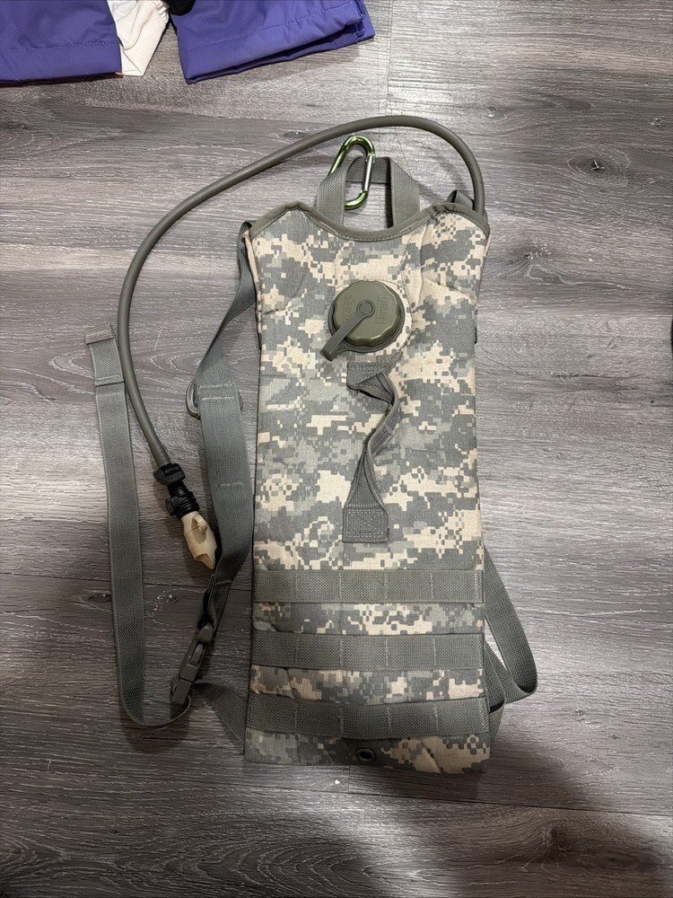 MILITARY MOLLE CAMELBACK MULE HYDRATION PACK Molle II