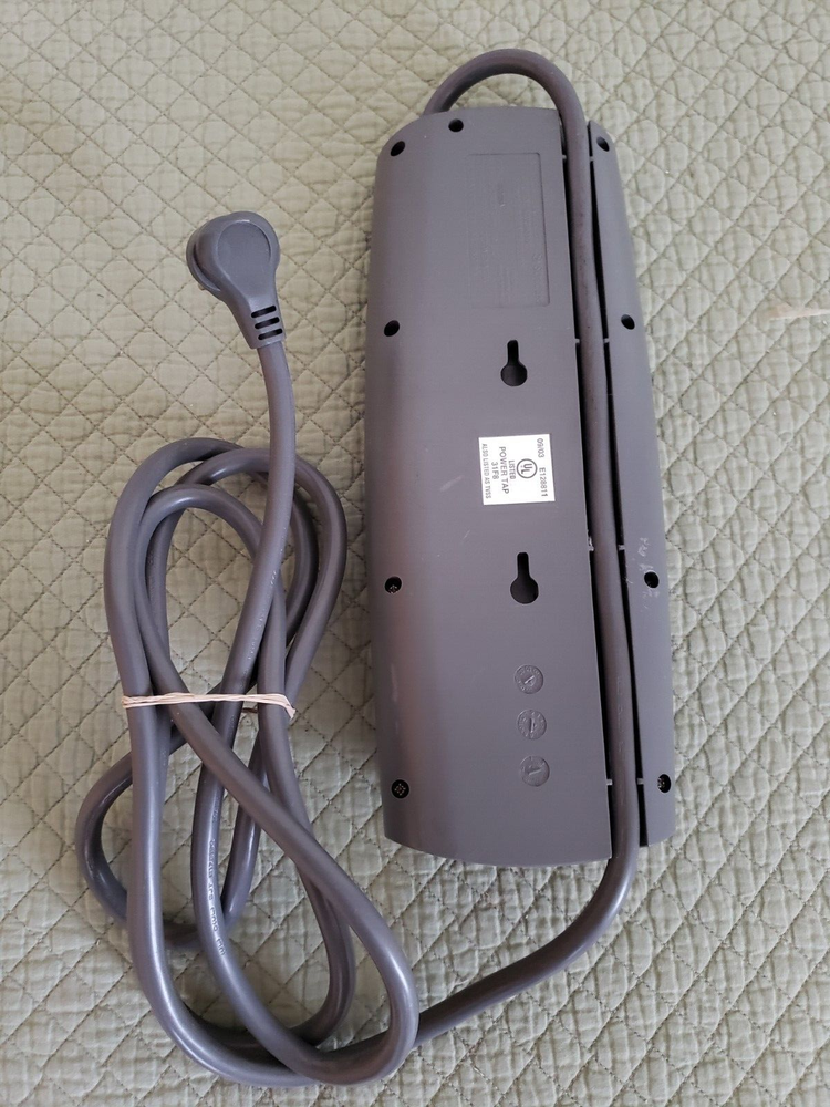 Stratitec S5202A Power Surge Protector