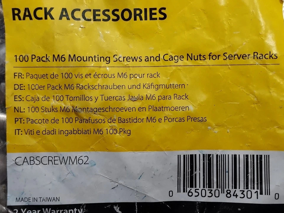 StarTech CABSCREWM62 M6 Mounting Screws and Cage Nuts for Server Rack (200 pack)