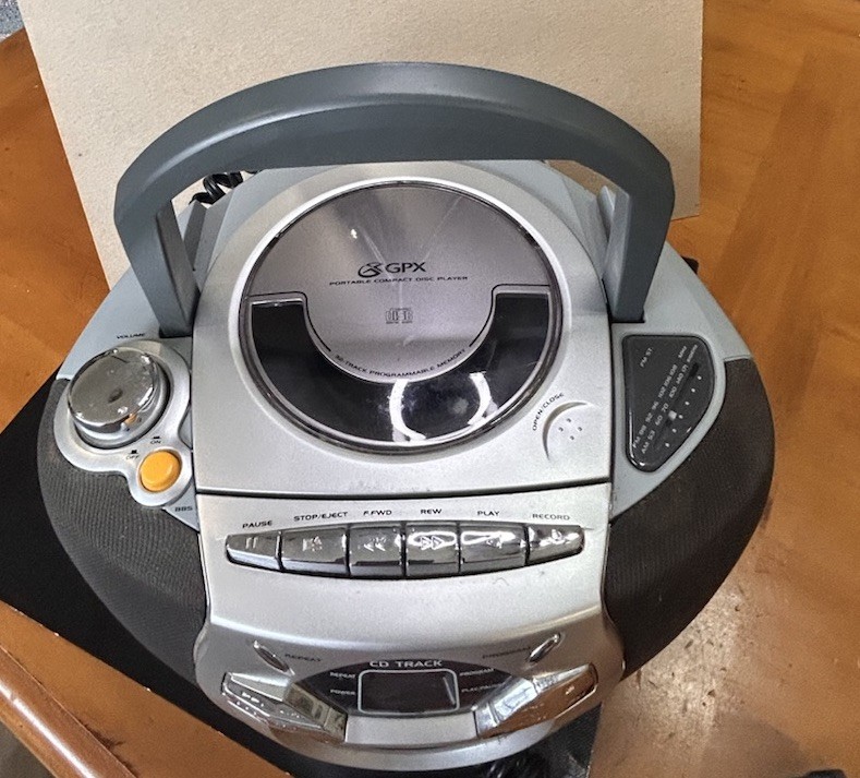 GPX Portable AM/FM Stereo Cassette Recorder Compact Disc Player