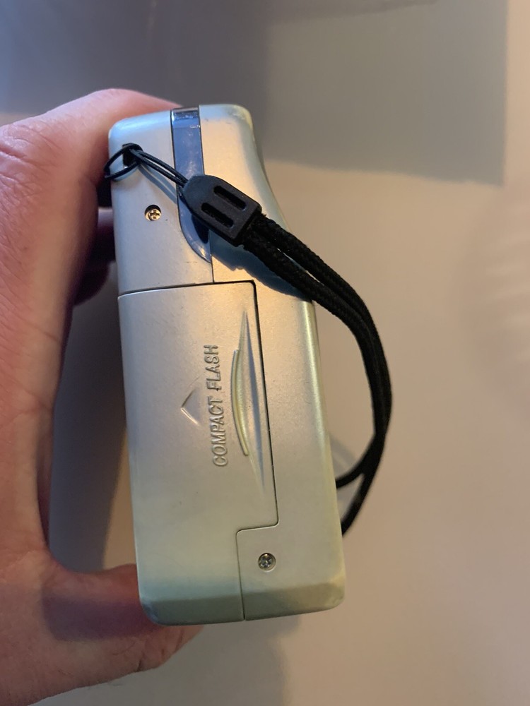 Packard Bell 1.3m Pixel Digital Camera Silver (DSC-3) Inc Accessories And Box
