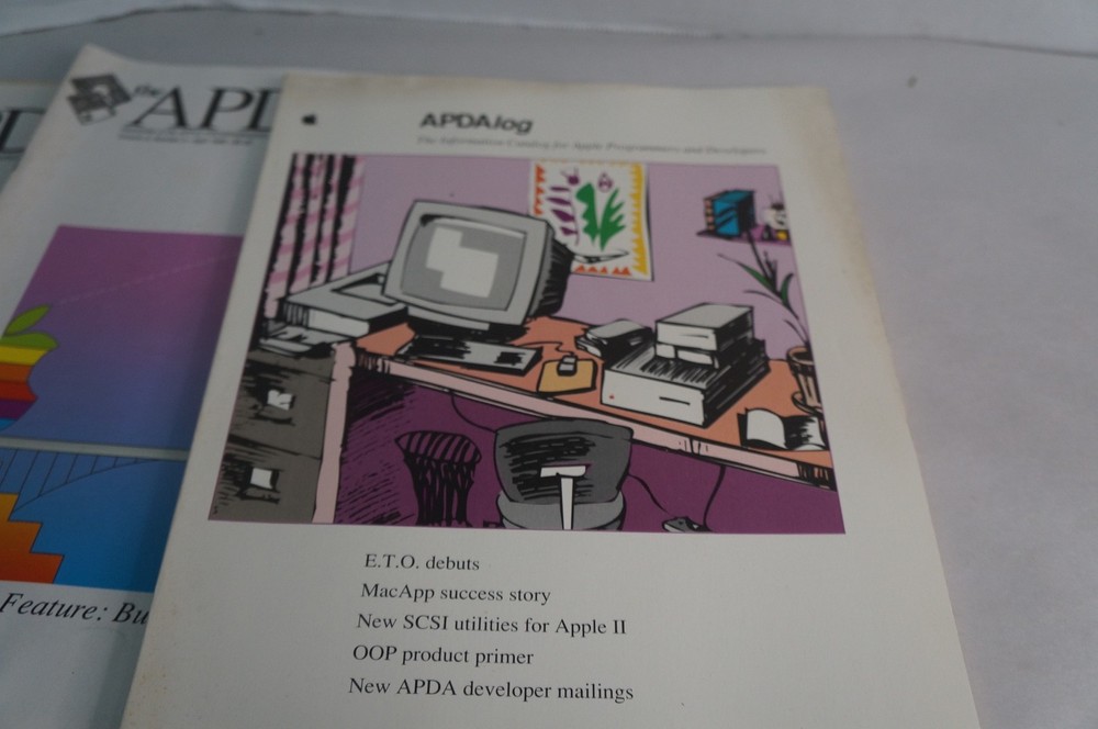 lot of 10 Vintage Apple APDAlog Catalogs For Programmers & Developers APDA Log