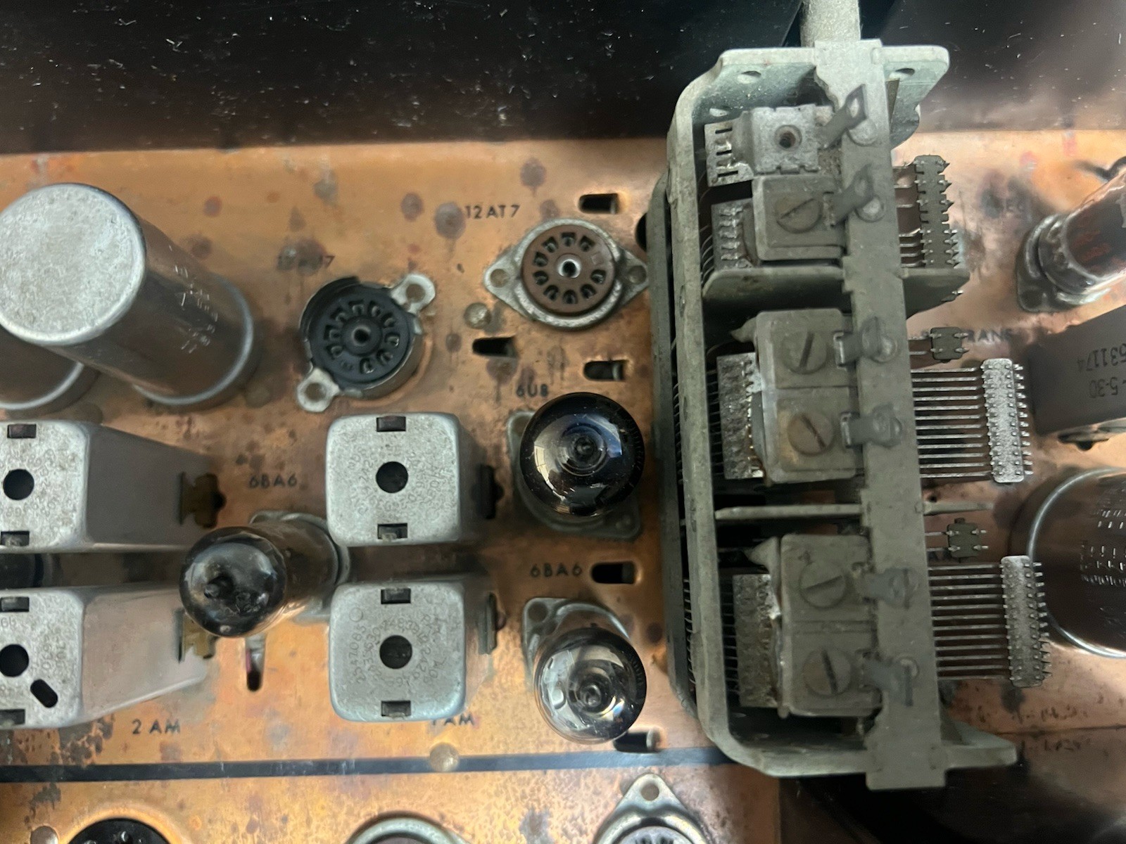 HARMAN KARDON D-1100 Tube Receiver For Parts Or Repair