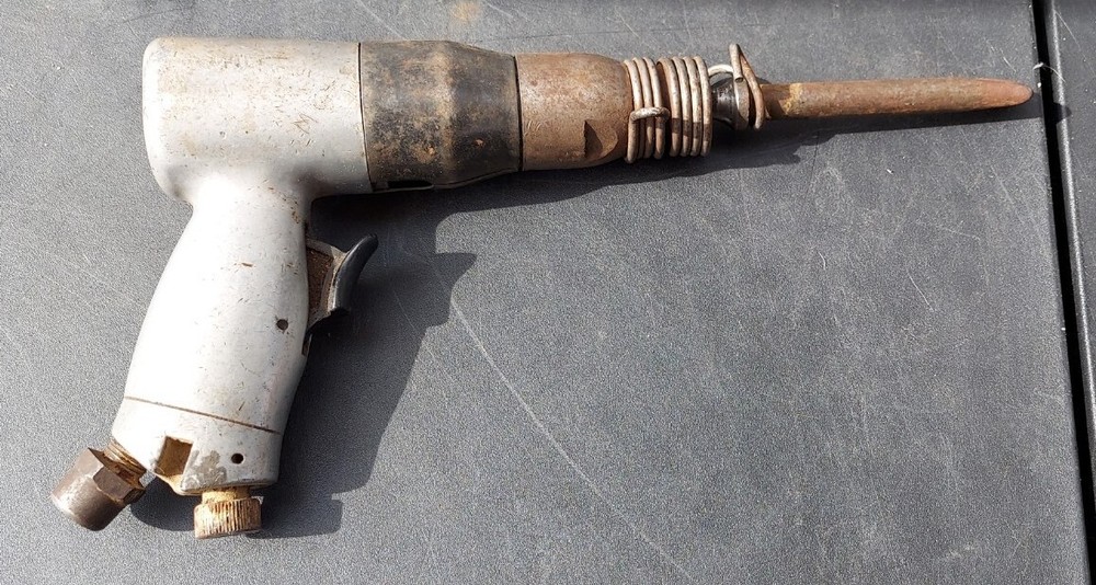 Mac Tools Pneumatic Air Chisel Air Hammer W/ 1 Bit