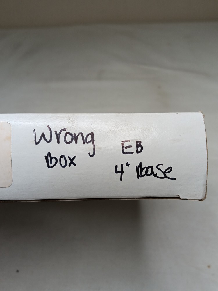 FIKE SYSTEM SENSOR EB BASE 4″ PLUG-IN DETECTOR BASES L01-1069-001 *Wrong Box*