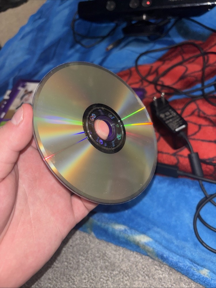 2 Xbox 360 Kinect Game Ands Sensor Bundle