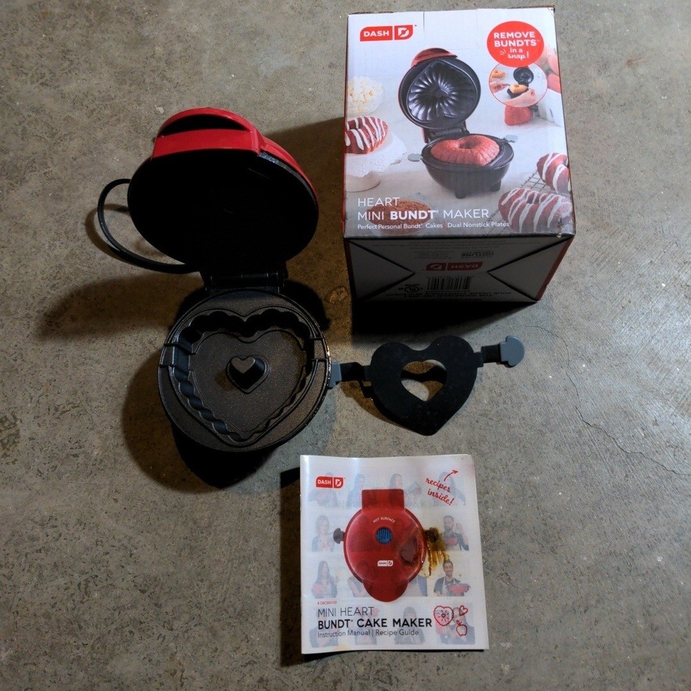 Dash Heart Mini Bundt Maker Red Nonstick Personal Cake Baker Maker